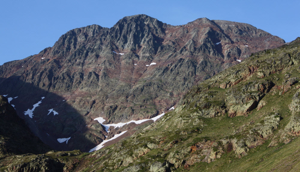 Pica d’Estats: A 7 day hike around Catalonia’s holy mountain